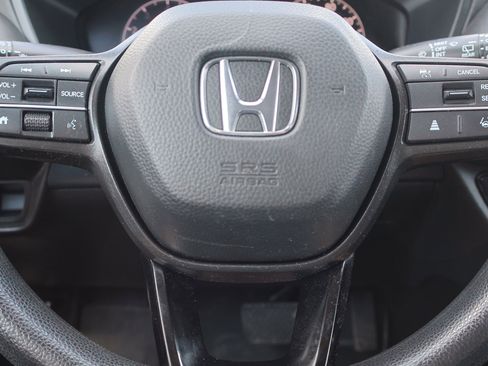 Used 2024 Honda HR-V LX image 17