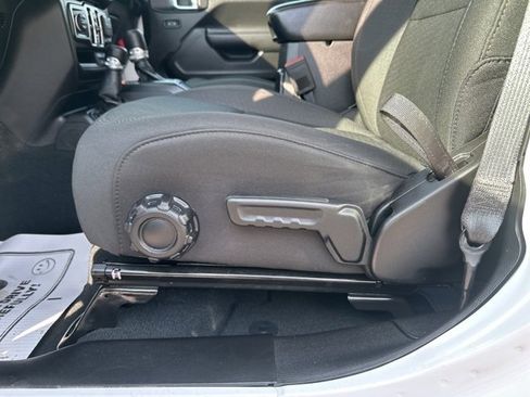 Certified 2022 Jeep Wrangler Unlimited Sport image 30