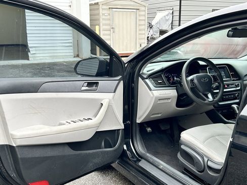 Used 2019 Hyundai Sonata SE image 4