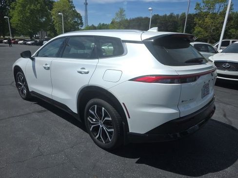 Used 2025 Toyota Crown Signia AWD/4WD image 7