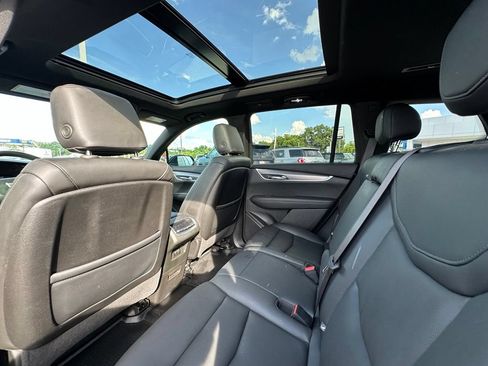 Used 2024 Cadillac XT6 Luxury AWD/4WD image 29