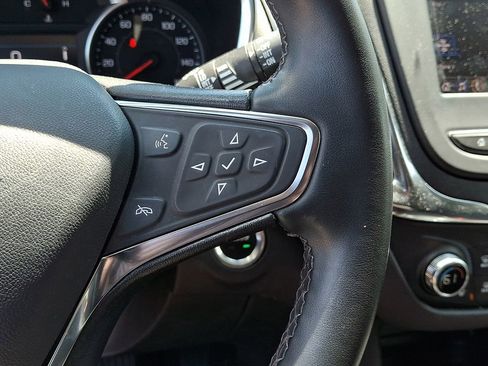 Used 2024 Chevrolet Equinox LT FWD image 21