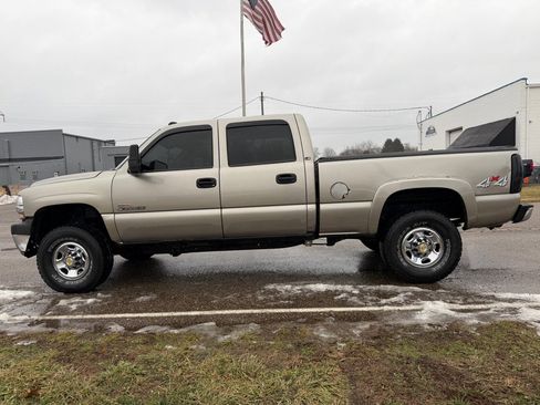 Used 2001 Chevrolet Silverado 2500 LS w/ Off-Road Skid Plate Pkg image 8