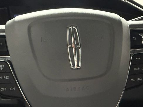 Used 2019 Lincoln Navigator L Select w/ Cargo Package AWD/4WD image 26