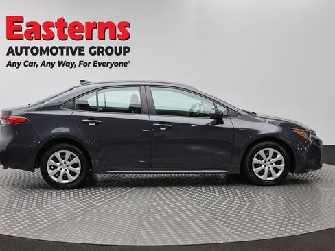Used 2024 Toyota Corolla LE FWD image 4