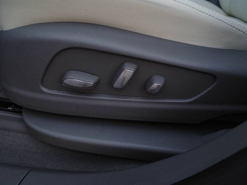 Certified 2025 Cadillac XT5 Premium Luxury FWD image 37