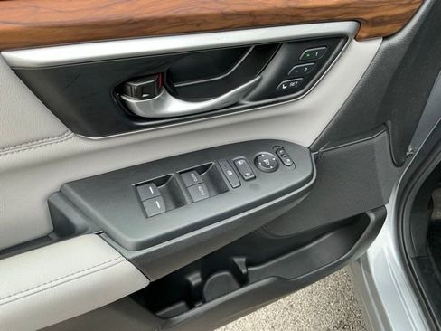 Used 2022 Honda CR-V Touring image 14