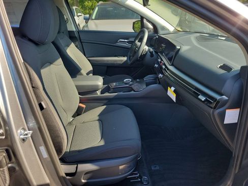 New 2026 Kia Sportage LX FWD image 7