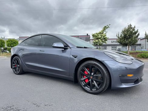 Used 2022 Tesla Model 3 Long Range AWD/4WD image 1