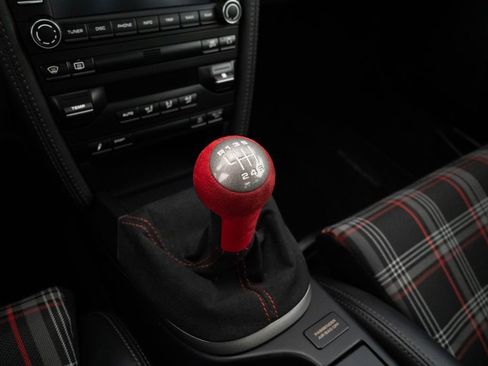 Used 2010 Porsche 911 GT3 RS image 22