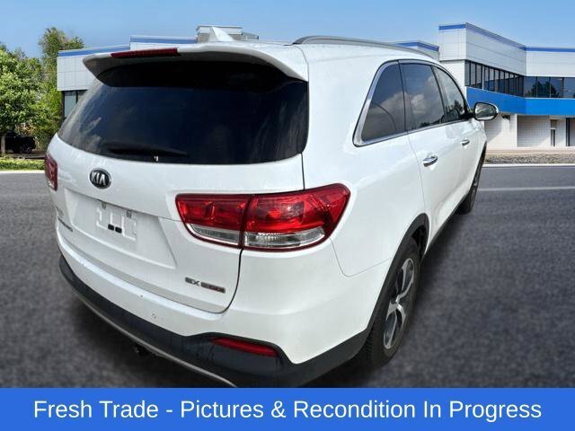 Used 2018 Kia Sorento EX AWD/4WD image 6