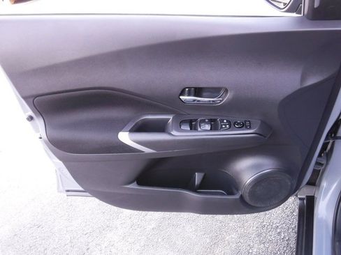 Used 2021 Nissan Kicks SV image 13