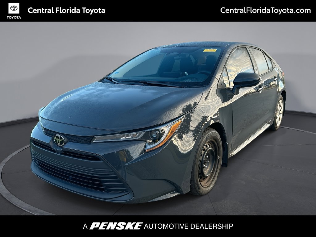 Used 2025 Toyota Corolla LE FWD image 1