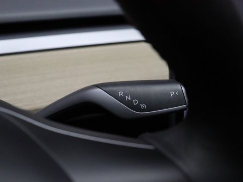 Used 2023 Tesla Model 3 Standard Range image 57