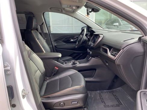 Used 2024 GMC Terrain AT4 w/ Infotainment Package II image 19