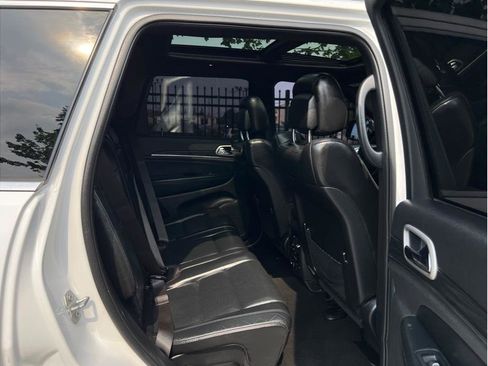 Used 2020 Jeep Grand Cherokee Limited w/ Luxury Group II image 21