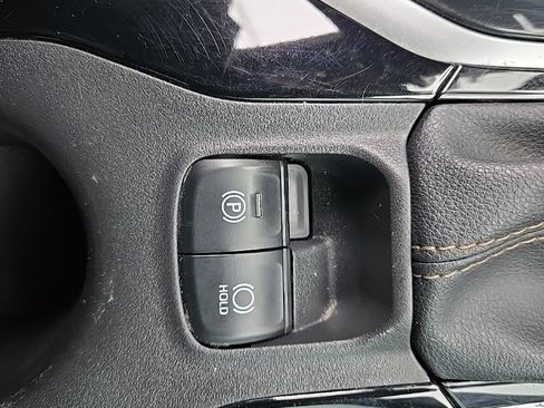 Used 2022 Toyota Corolla XSE image 31