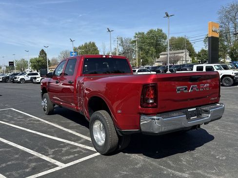 New 2026 RAM 3500 Tradesman AWD/4WD image 12