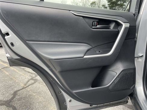 Used 2024 Toyota RAV4 LE image 15