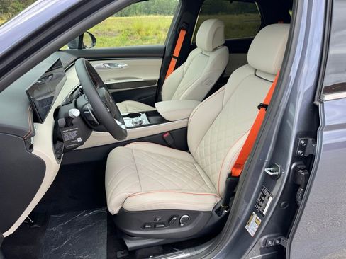 New 2026 Genesis GV70 3.5T Sport Prestige AWD/4WD image 18