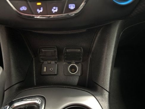 Used 2016 Chevrolet Cruze LT image 20