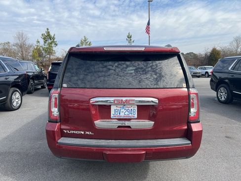 Used 2019 GMC Yukon XL SLT w/ Open Road Package image 6
