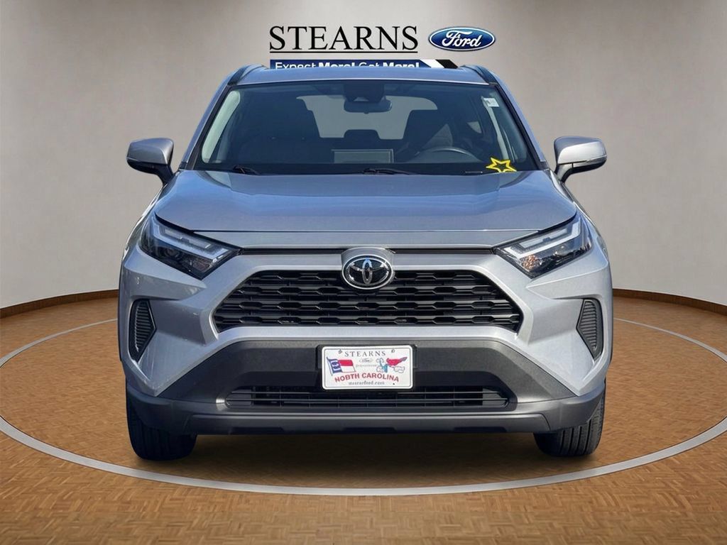 Used 2024 Toyota RAV4 XLE FWD image 16