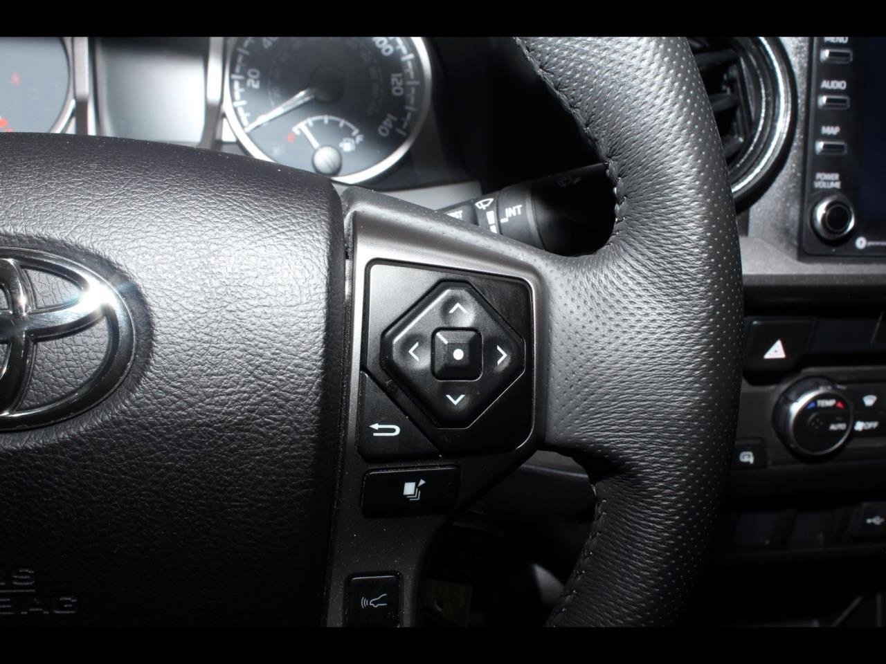 Used 2021 Toyota Tacoma SR5 RWD image 28