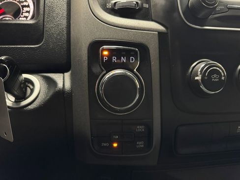 Used 2015 RAM 1500 Express image 32