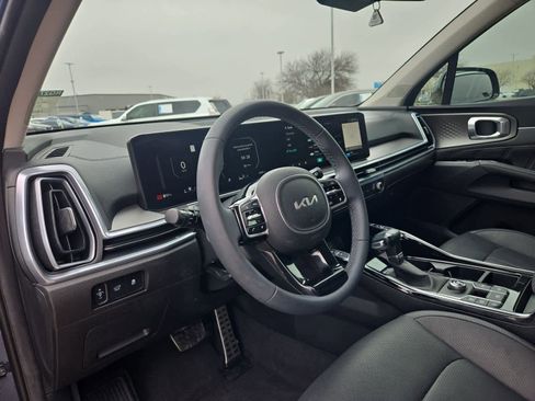Certified 2024 Kia Sorento SX image 2