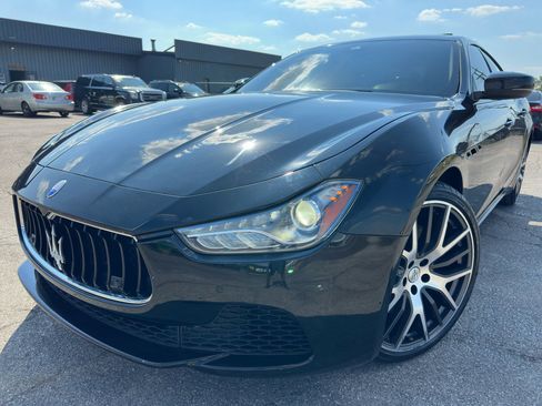 Used 2017 Maserati Ghibli S image 2
