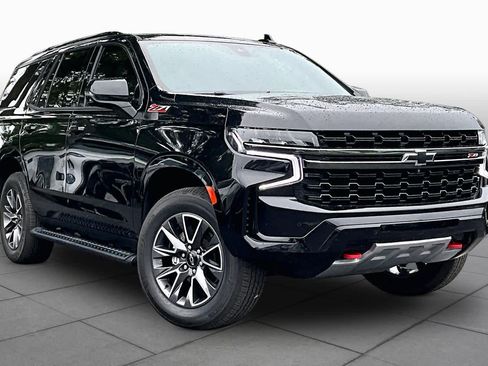 Used 2021 Chevrolet Tahoe Z71 w/ Z71 Signature Package AWD/4WD image 3