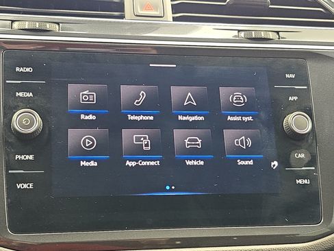 Certified 2024 Volkswagen Tiguan SEL R-Line AWD/4WD image 21