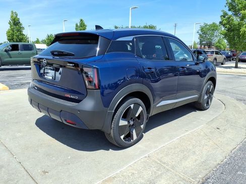 New 2026 Nissan Kicks SR w/ SR Premium Package AWD/4WD image 7