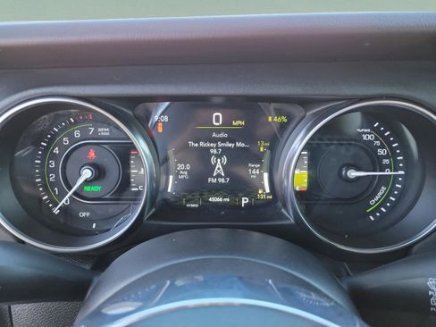 Used 2023 Jeep Wrangler Sahara w/ Cold Weather Group image 34