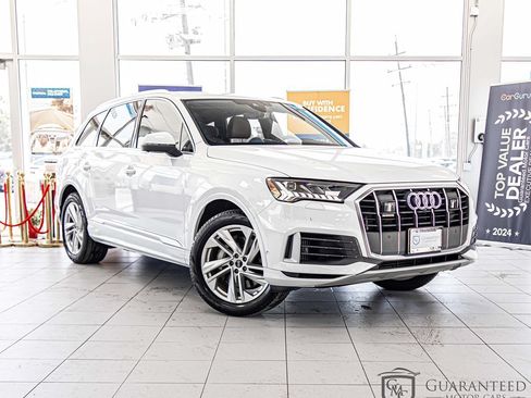 Used 2023 Audi Q7 3.0T Premium AWD/4WD image 3