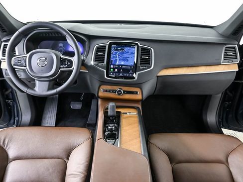 Used 2023 Volvo XC90 T8 Core AWD/4WD image 19