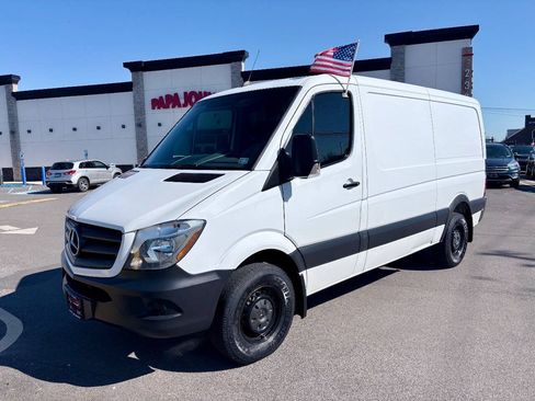 Used 2017 Mercedes-Benz Sprinter 2500 image 2