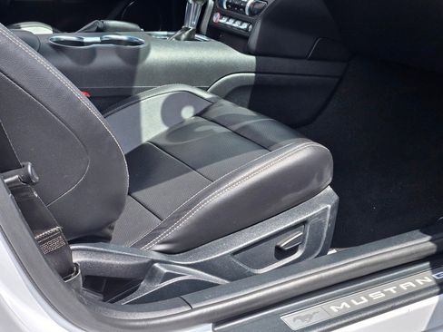 Used 2023 Ford Mustang Premium image 8