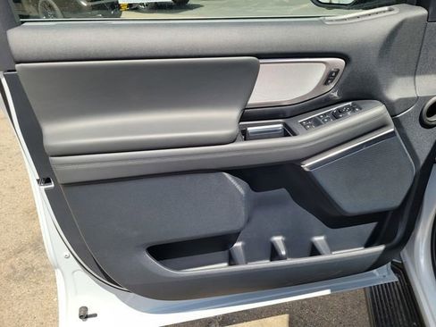 New 2026 Ford Expedition Active AWD/4WD image 8