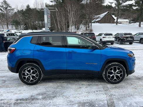 New 2026 Jeep Compass Limited image 4