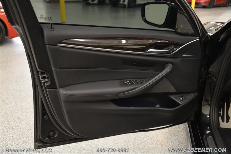 Used 2023 BMW 530i w/ M Sport Package RWD image 43