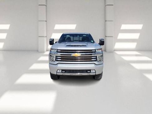 Used 2022 Chevrolet Silverado 2500 High Country w/ Z71 Off-Road Package image 2
