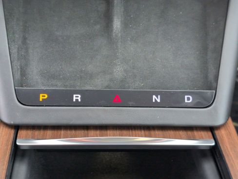 Used 2023 Tesla Model S Standard Range image 22