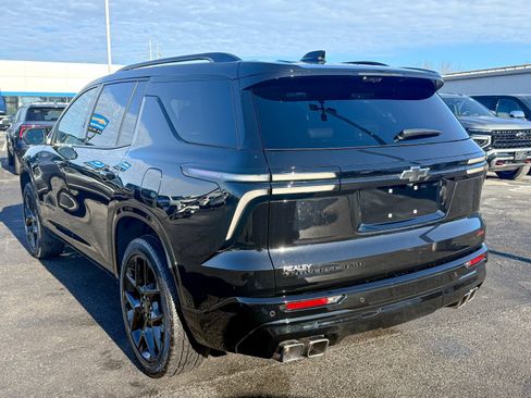 Certified 2024 Chevrolet Traverse RS w/ LPO, Floor Liner Package image 5