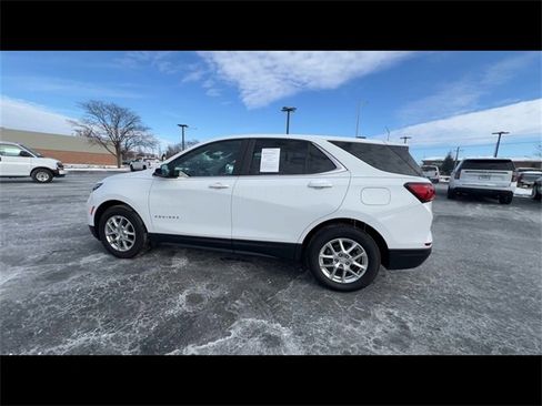 Used 2023 Chevrolet Equinox LT w/ LPO, Floor Liner Package image 5