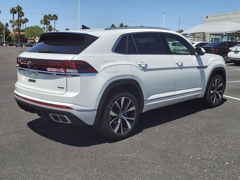 New 2026 Volkswagen Atlas Cross Sport SEL Premium R-Line image 4