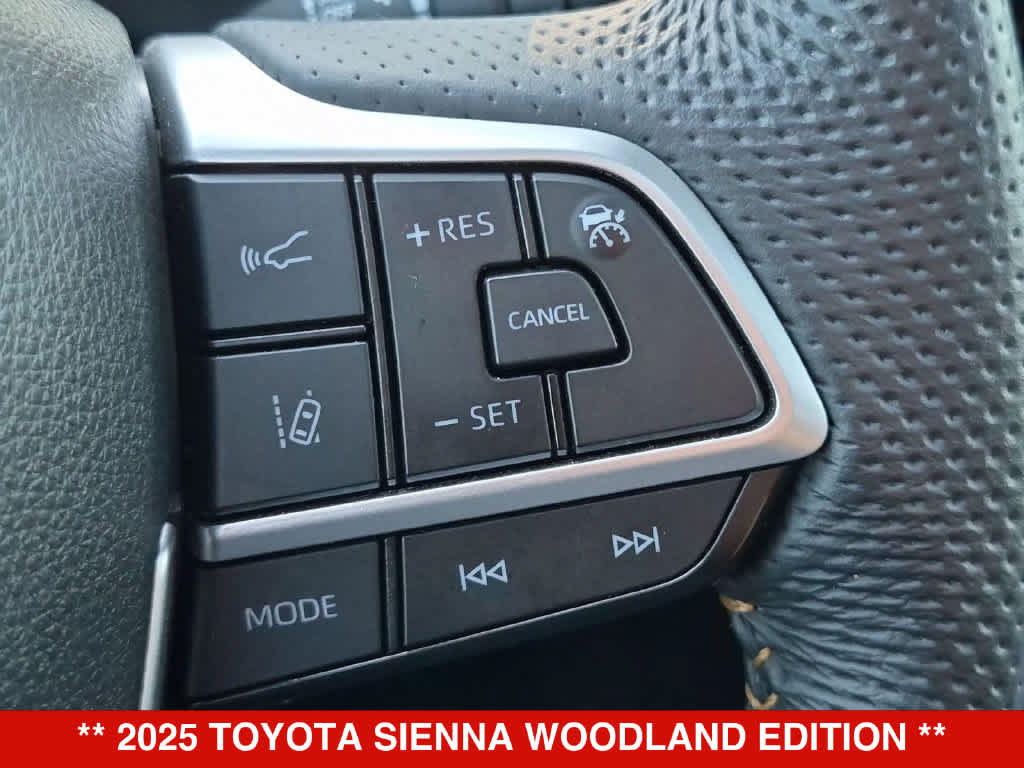 Used 2025 Toyota Sienna XLE Woodland Edition AWD/4WD image 25