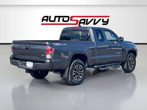 Used 2022 Toyota Tacoma TRD Sport w/ TRD Premium Sport Package RWD image 7