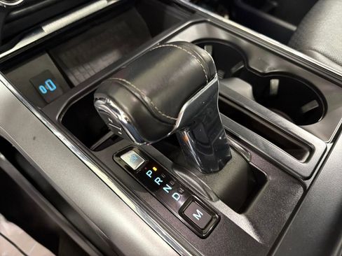 Used 2022 Ford F150 Lariat w/ Equipment Group 502A High image 28